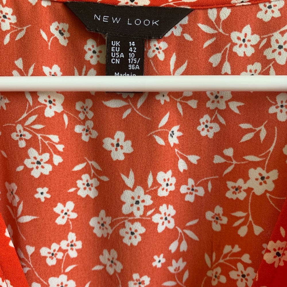 New Look Red Ditsy Floral Dress - Picture 5 of 5